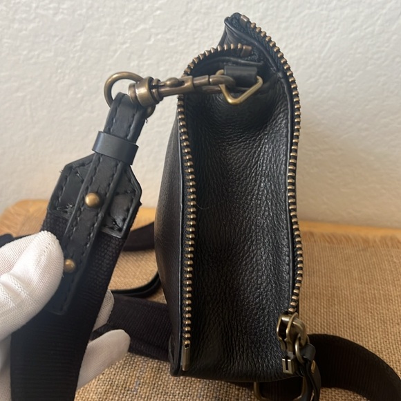 J. CREW Leather Crossbody Bucket Bag - Picture 14 of 17